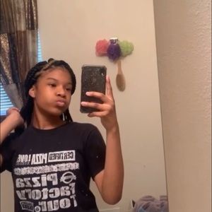 Meet your Posher, Khiley